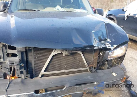 2003 Chevrolet Silverado 1500 z USA, uszkodzony, nr VIN 1GCEC14X13Z263995